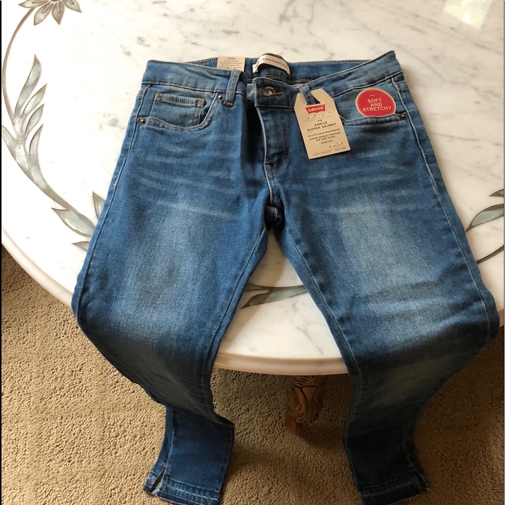 Levi’s Girls size 16